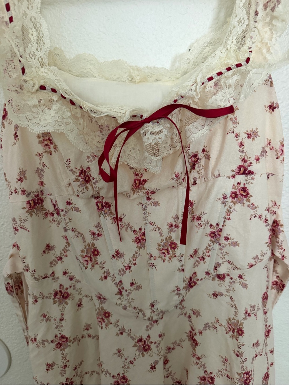 Romantic Cream Maxi Dress with Red Floral Print - Picture 2 of 5